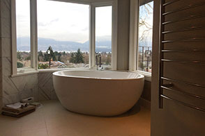 Bathtubs and Standalone Tubs